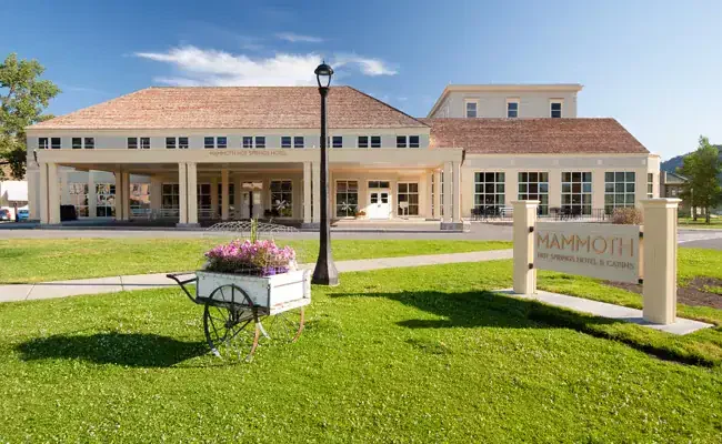 Best hotels near Yellowstone