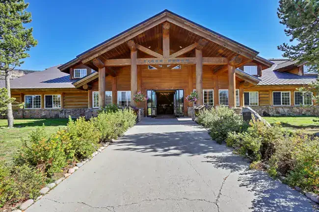 Read more about the article Best hotels near Grand Teton National Park